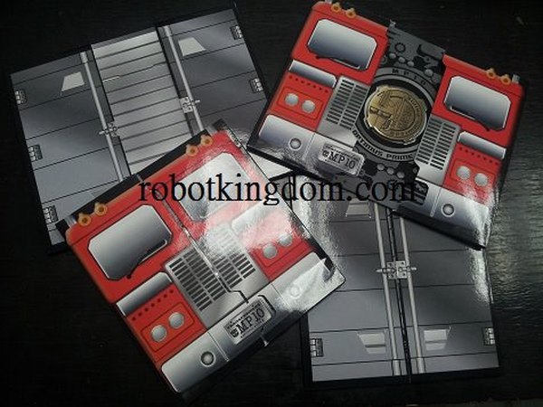 Transformers Masterpiece Mp 10 Convoy Ver 2 Commemorative Coin  (1 of 6)